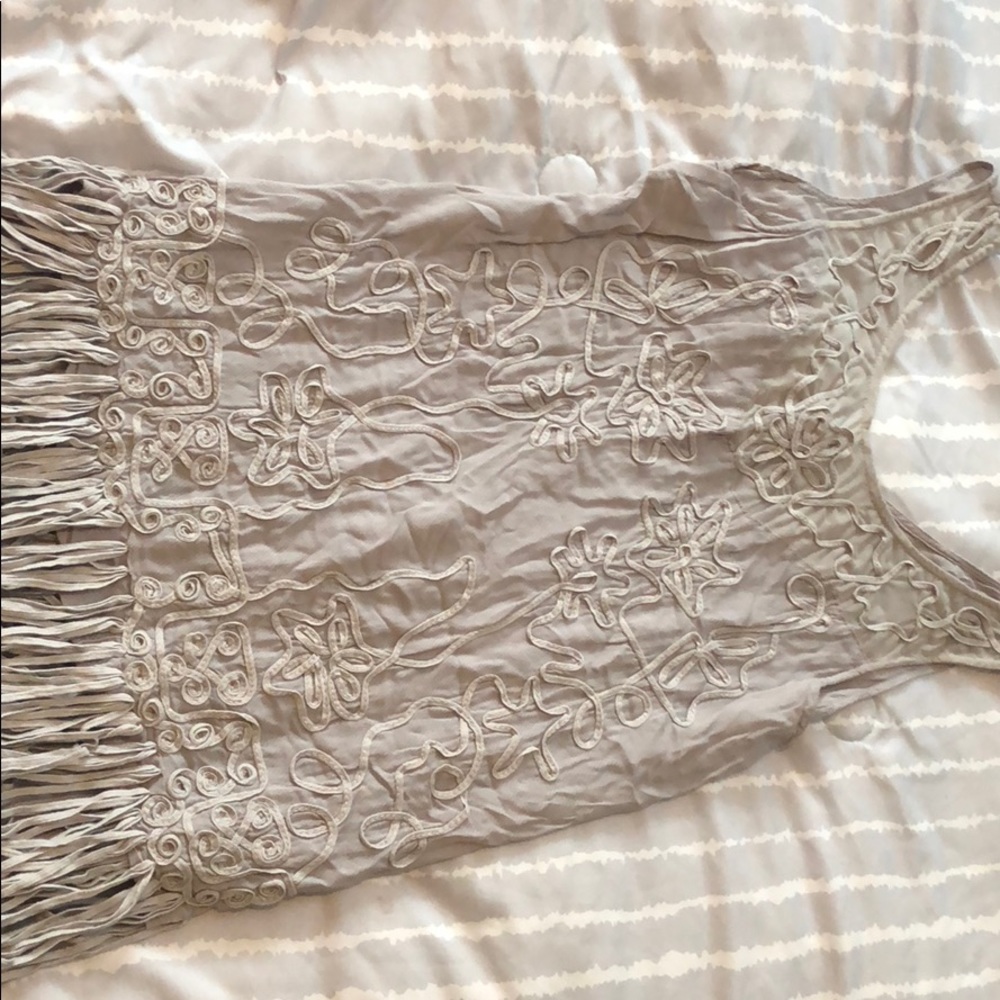 Women’s dress shirt
